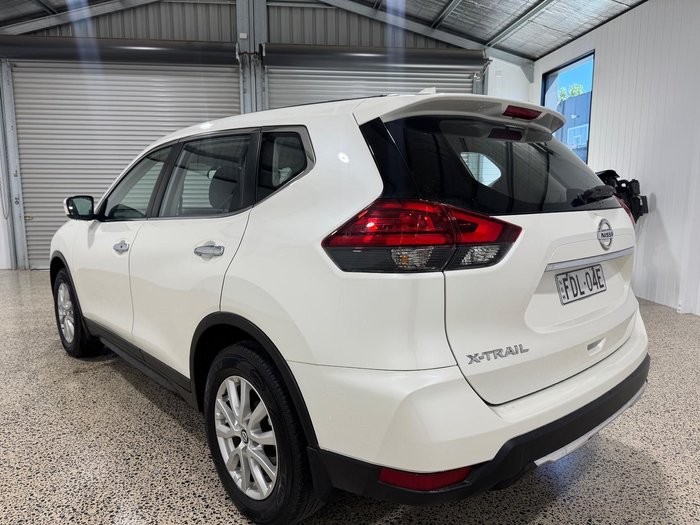 2022 Nissan X-TRAIL ST