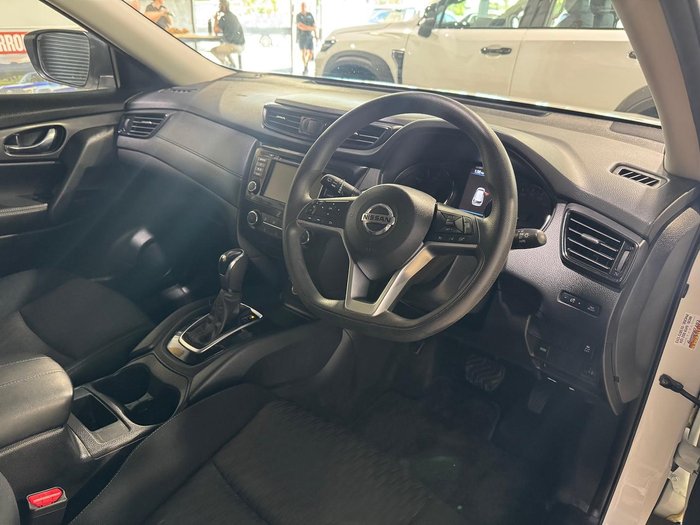 2022 Nissan X-TRAIL ST