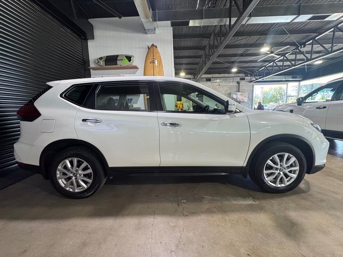 2022 Nissan X-TRAIL ST