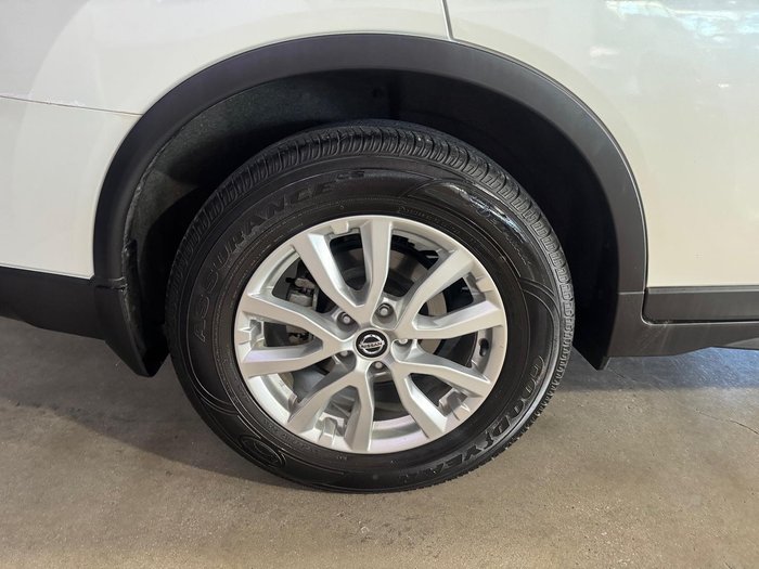 2022 Nissan X-TRAIL ST