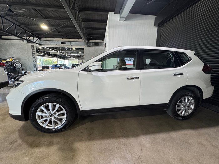 2022 Nissan X-TRAIL ST