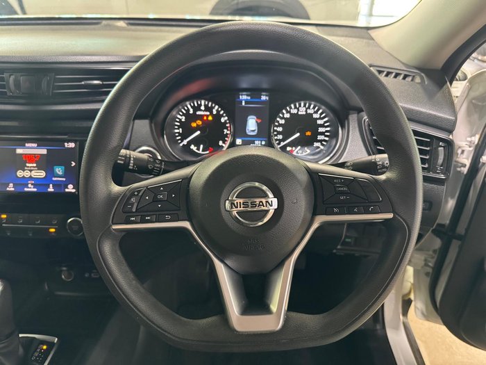 2022 Nissan X-TRAIL ST