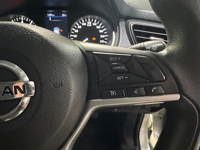 2022 Nissan X-TRAIL ST