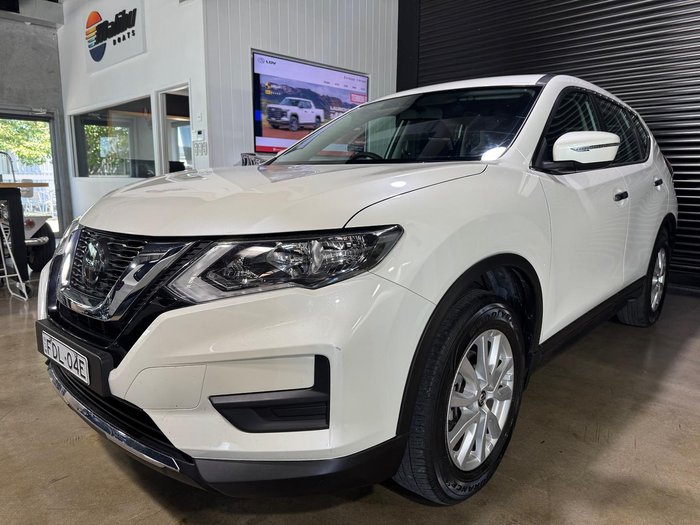 2022 Nissan X-TRAIL ST