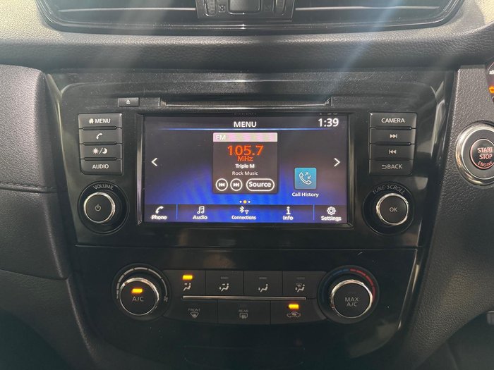 2022 Nissan X-TRAIL ST