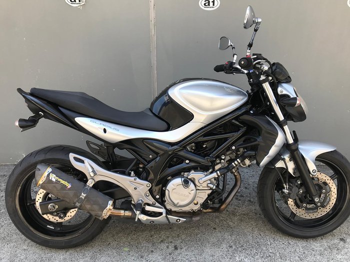 2010 Suzuki Gladius 650 (SFV650)