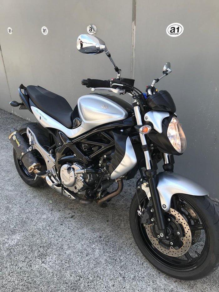 2010 Suzuki Gladius 650 (SFV650)