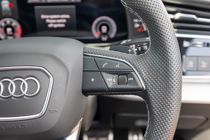 2022 Audi Q7 50 TDI S line