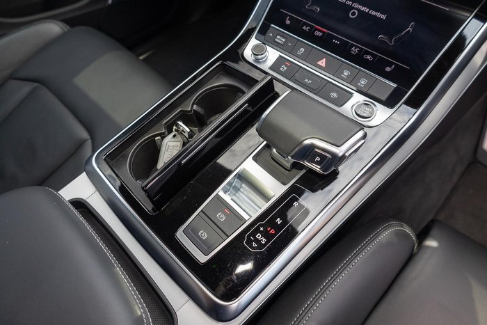 2022 Audi Q7 50 TDI S line