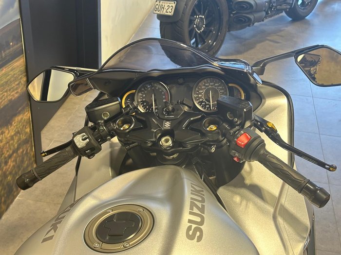 2022 Suzuki Hayabusa (GSX1300R) Hayabusa Silver
