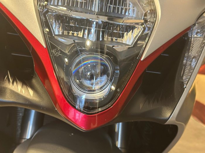 2022 Suzuki Hayabusa (GSX1300R) Hayabusa Silver