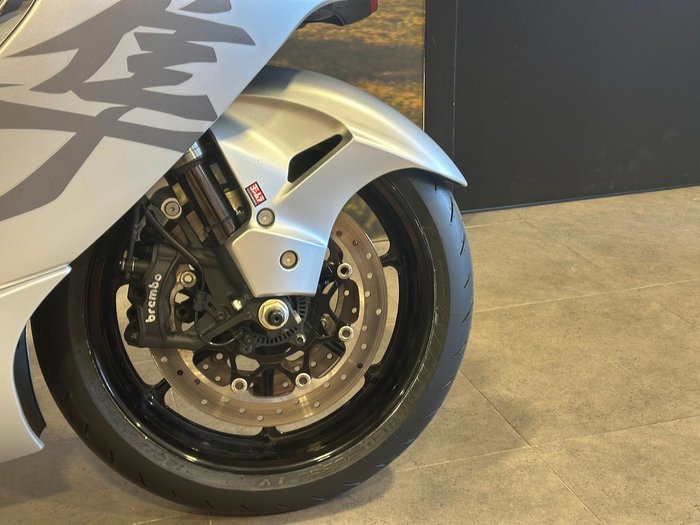 2022 Suzuki Hayabusa (GSX1300R) Hayabusa Silver