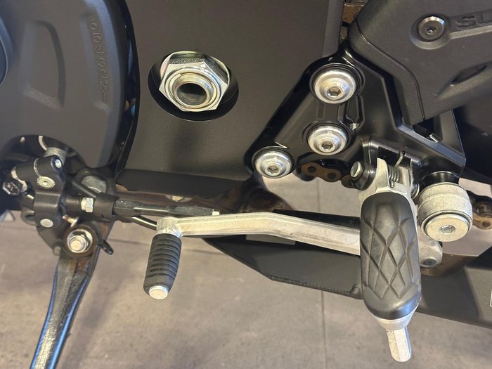 2022 Suzuki Hayabusa (GSX1300R) Hayabusa Silver