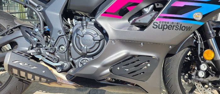 2024 Yamaha YZF-R7LA BLACK