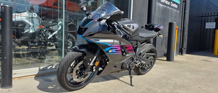 2024 Yamaha YZF-R7LA BLACK