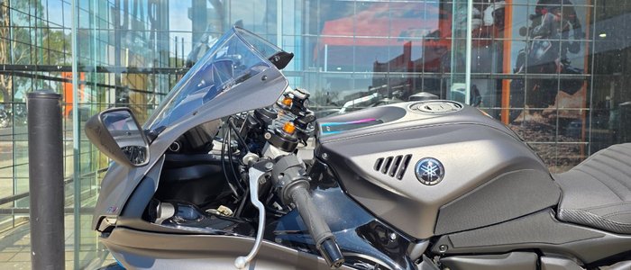 2024 Yamaha YZF-R7LA BLACK