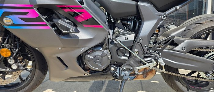 2024 Yamaha YZF-R7LA BLACK