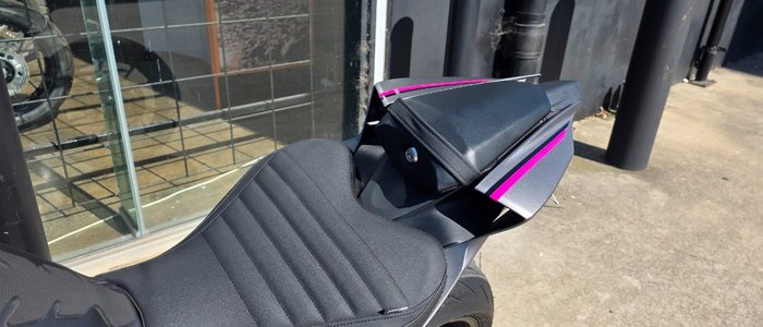 2024 Yamaha YZF-R7LA BLACK