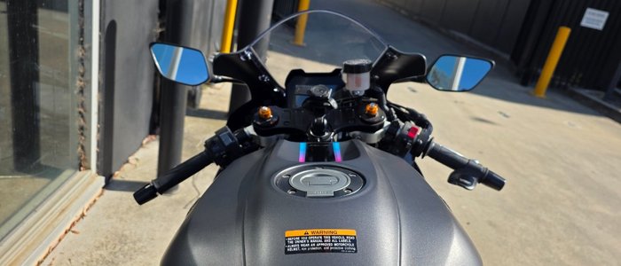 2024 Yamaha YZF-R7LA BLACK