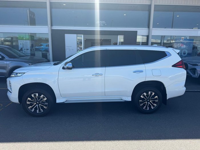 2022 Mitsubishi Pajero Sport GLS