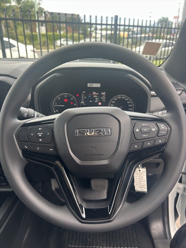 2025 Isuzu D-MAX X-RIDER