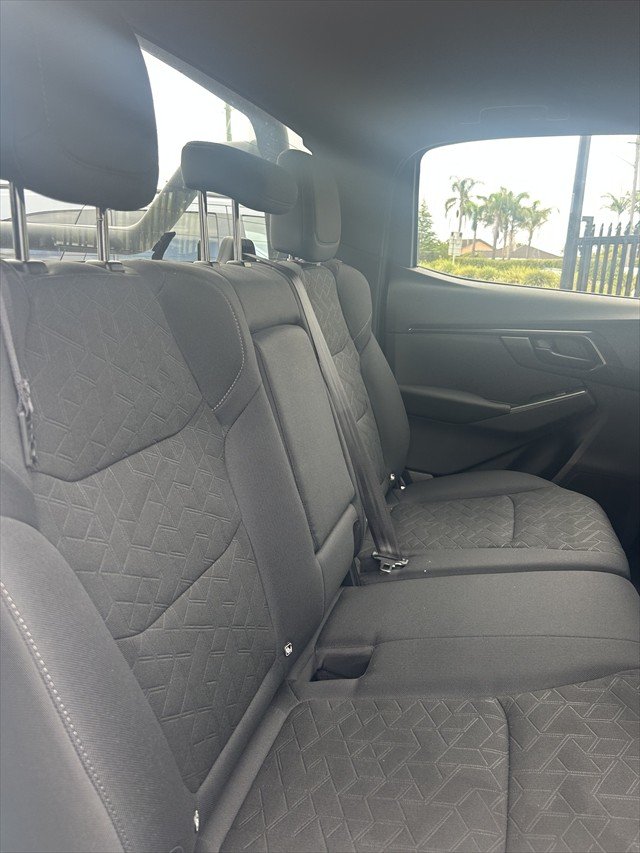 2025 Isuzu D-MAX X-RIDER