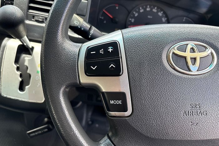 2018 Toyota Hiace Commuter