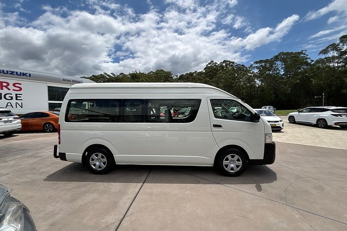 2018 Toyota Hiace Commuter