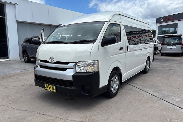 2018 Toyota Hiace Commuter