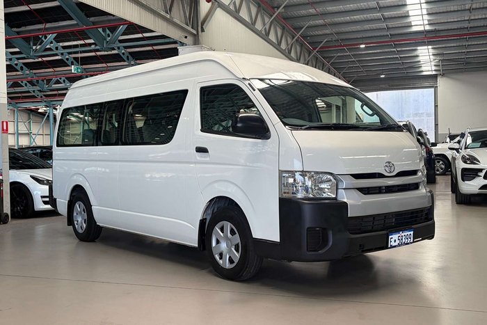 2016 Toyota Hiace Commuter