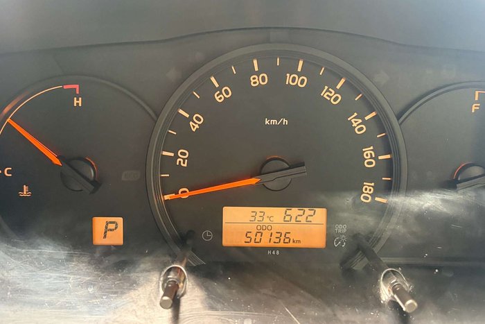 2016 Toyota Hiace Commuter