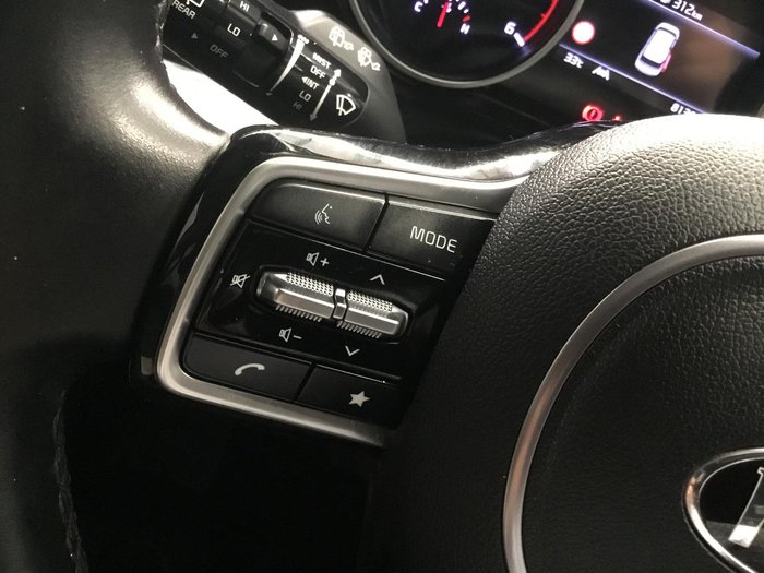 2021 Kia Carnival Si