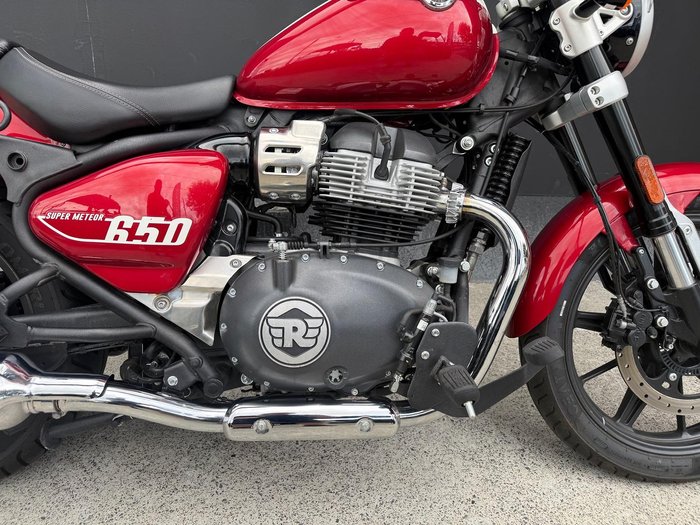 2024 Royal Enfield Super Meteor 650 Meteor Red