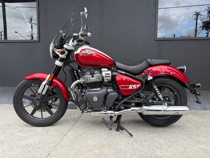 2024 Royal Enfield Super Meteor 650 Meteor Red