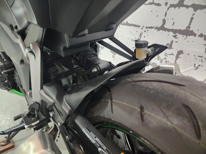 2022 Kawasaki Z1000 ABS Z Grey