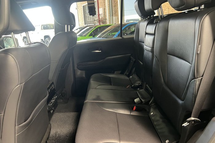 2025 Toyota Landcruiser VX