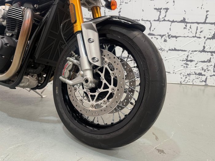 2023 Triumph Thruxton RS Chrome Edition Thruxton