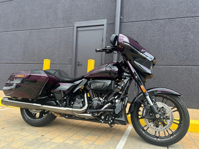 2025 Harley-Davidson CVO Street Glide 121 (FLHXSE) Touring