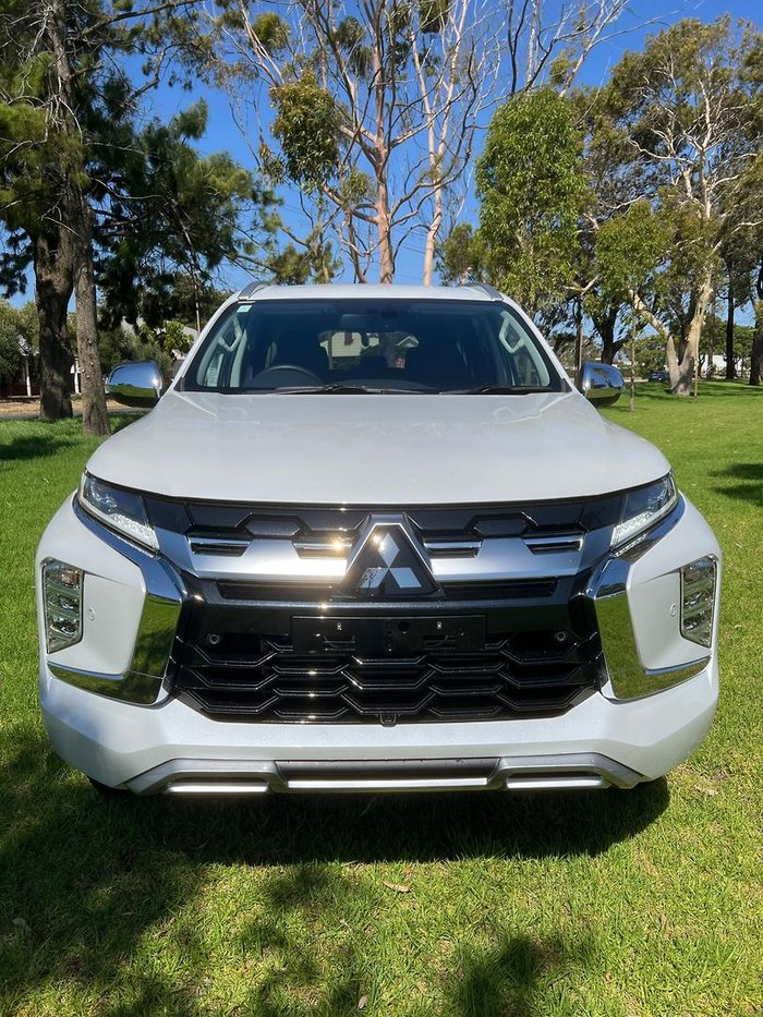 2024 Mitsubishi Pajero Sport Exceed