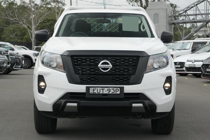2022 Nissan Navara SL