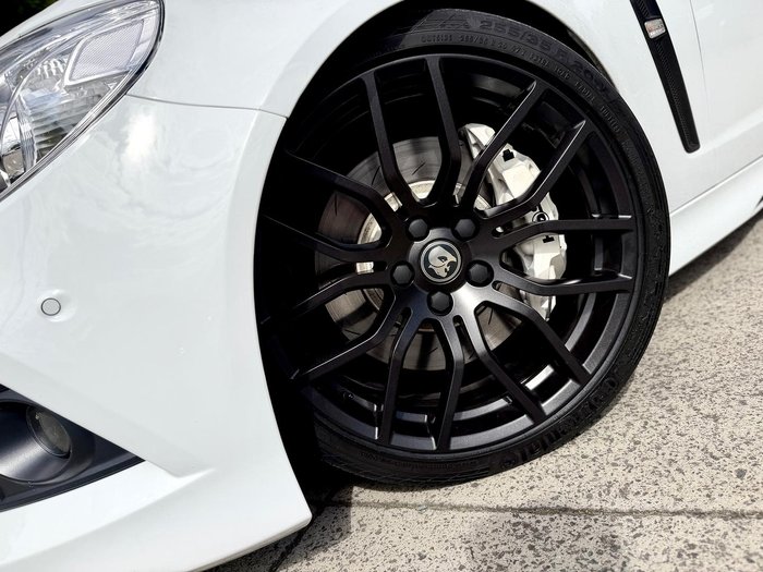 2014 Holden Special Vehicles Maloo R8 GEN-F MY14 Heron White