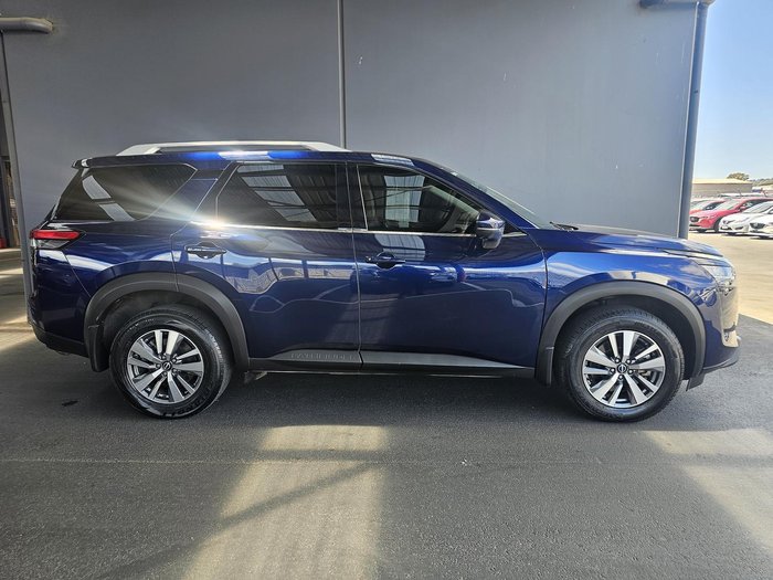 2022 Nissan Pathfinder Ti