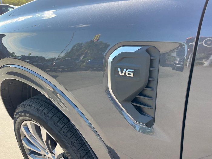 2025 Ford Everest Platinum