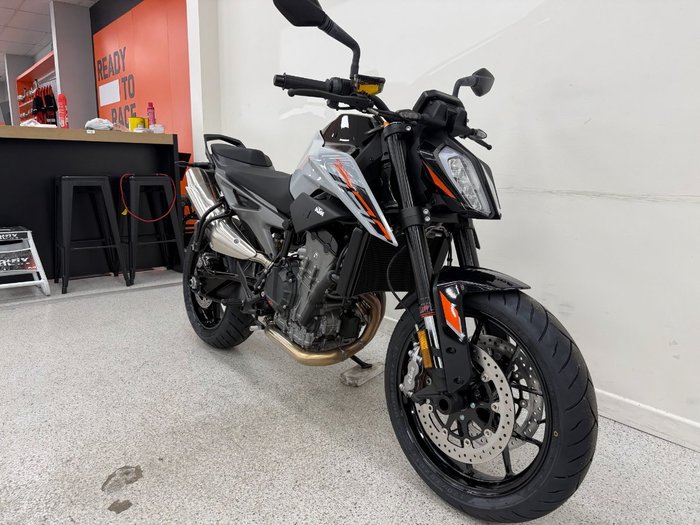 2024 Ktm 790 DUKE grey