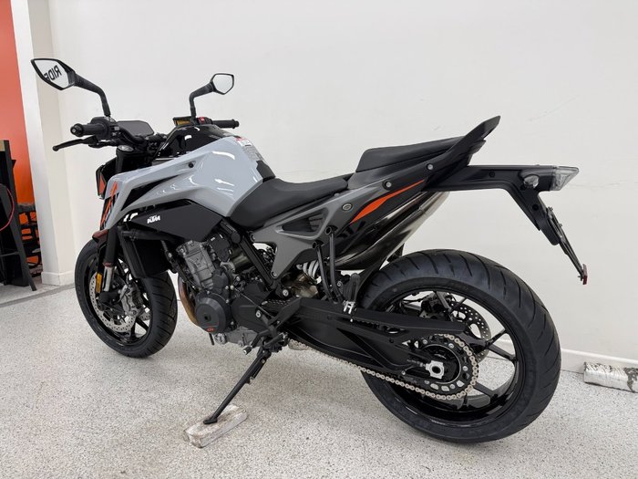 2024 Ktm 790 DUKE grey