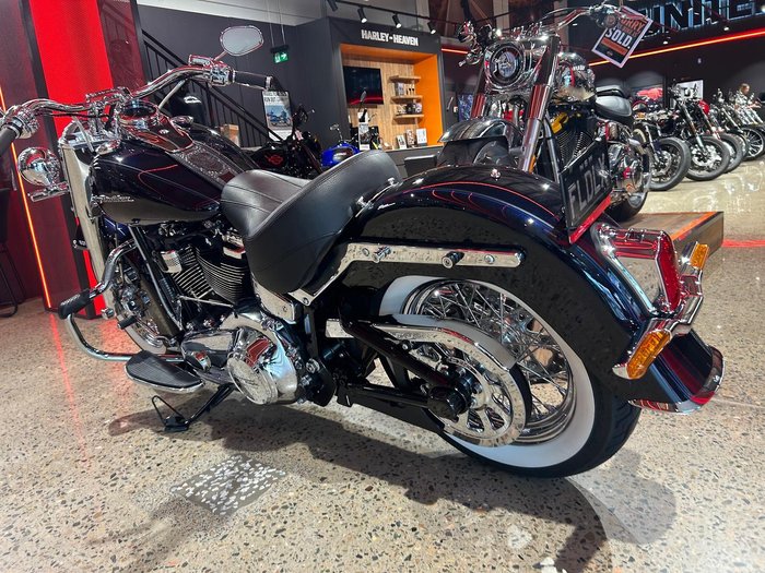 2020 Harley-Davidson Deluxe 107 (FLDE) Softail Blue