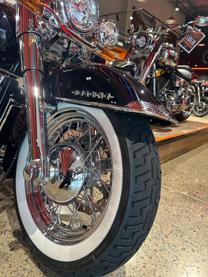 2020 Harley-Davidson Deluxe 107 (FLDE) Softail Blue