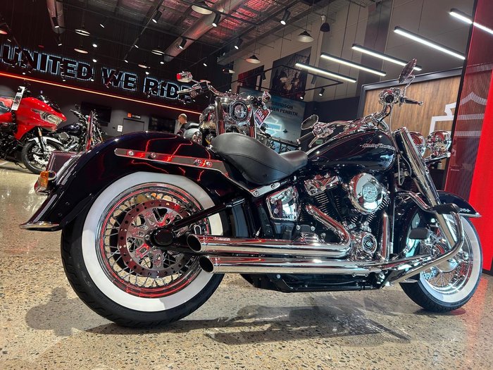 2020 Harley-Davidson Deluxe 107 (FLDE) Softail Blue