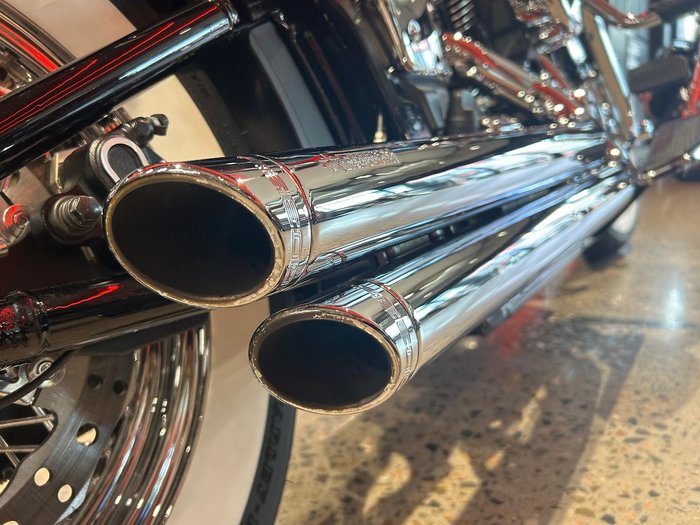 2020 Harley-Davidson Deluxe 107 (FLDE) Softail Blue