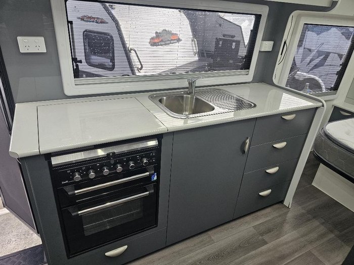 2021 Sunseeker Mirage Sport